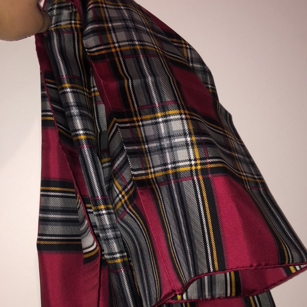 YSL scarf #2 🧣 checkered authentic silk 💯 - Picture 6 of 8